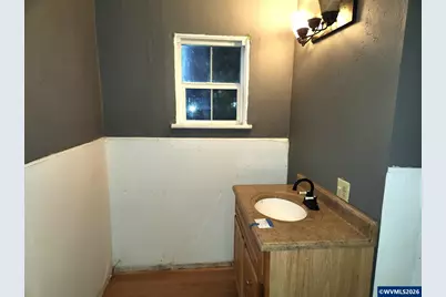 816 14th Av, Sweet Home, OR 97386 - Photo 12