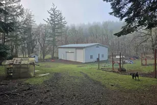 40065 Crawfordsville Dr, Sweet Home, OR 97386 - Photo 2