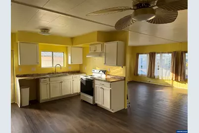 5660 44th Av NE, Salem, OR 97305 - Photo 6