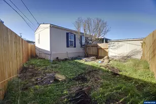 204 Cascade Dr, Lebanon, OR 97355 - Photo 24