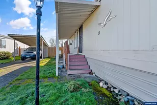 204 Cascade Dr, Lebanon, OR 97355 - Photo 2