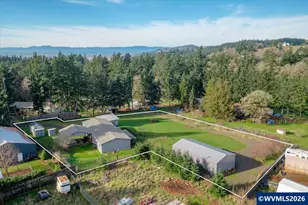 1033 Camelot Dr S, Salem, OR 97306 - Photo 46