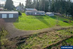 1033 Camelot Dr S, Salem, OR 97306 - Photo 48