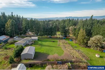 1033 Camelot Dr, Salem, OR 97306 - Photo 46