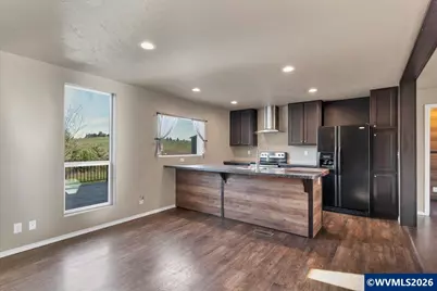 1033 Camelot Dr, Salem, OR 97306 - Photo 16