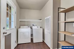 1033 Camelot Dr, Salem, OR 97306 - Photo 22