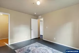 1033 Camelot Dr S, Salem, OR 97306 - Photo 40