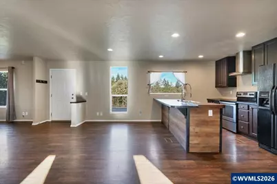 1033 Camelot Dr, Salem, OR 97306 - Photo 10