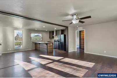 1033 Camelot Dr S, Salem, OR 97306 - Photo 22