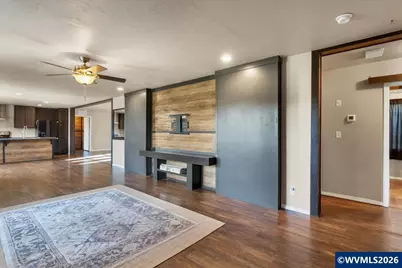 1033 Camelot Dr S, Salem, OR 97306 - Photo 32