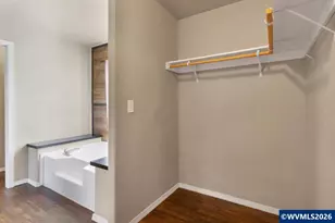 1033 Camelot Dr, Salem, OR 97306 - Photo 28