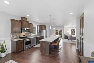 1784 Settlers Spring Dr NW, Salem, OR 97304 - Photo 10