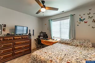 238 W Jadon Dr, Lebanon, OR 97355 - Photo 20