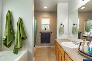 238 W Jadon Dr, Lebanon, OR 97355 - Photo 16