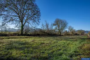 238 W Jadon Dr, Lebanon, OR 97355 - Photo 32