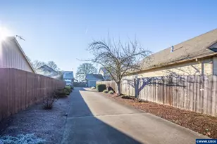 238 W Jadon Dr, Lebanon, OR 97355 - Photo 38