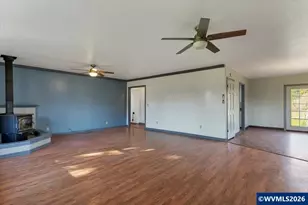 38159 Weirich Dr, Lebanon, OR 97355 - Photo 18