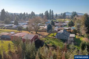 38159 Weirich Dr, Lebanon, OR 97355 - Photo 8