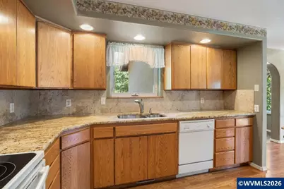 41715 Miles Ln, Lebanon, OR 97355 - Photo 12