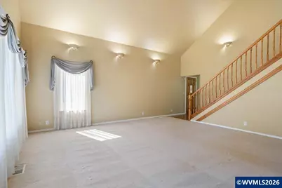 41715 Miles Ln, Lebanon, OR 97355 - Photo 4