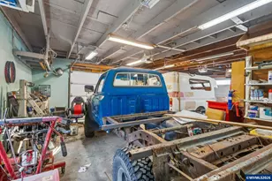 28780 Santiam Hwy, Sweet Home, OR 97386 - Photo 22