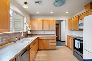 26240 Cherry Creek Rd, Monroe, OR 97456 - Photo 10