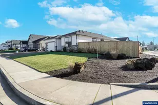 510 NE Aspen St, Sublimity, OR 97385 - Photo 2