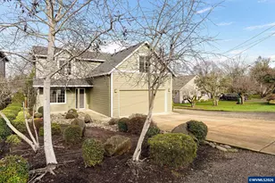 981 Ratcliff Dr SE, Salem, OR 97302 - Photo 2