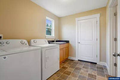 981 Ratcliff Dr SE, Salem, OR 97302 - Photo 16