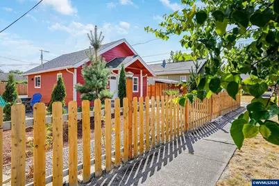 856 Highland Av NE, Salem, OR 97301 - Photo 40