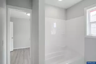 856 Highland Ave NE, Salem, OR 97301 - Photo 30