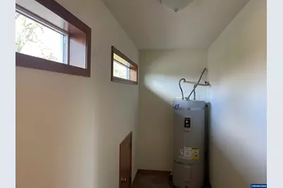 617 SW Monroe St, Sheridan, OR 97378 - Photo 26