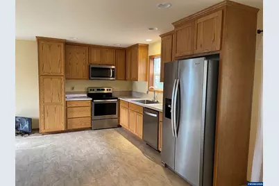 617 SW Monroe St, Sheridan, OR 97378 - Photo 38