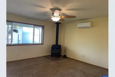 617 SW Monroe St, Sheridan, OR 97378 - Photo 34