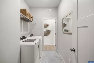 5693 Edward Ct SE, Albany, OR 97322 - Photo 20