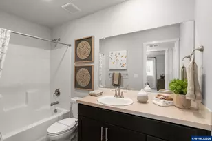 1058 Clemson St, Woodburn, OR 97071 - Photo 14