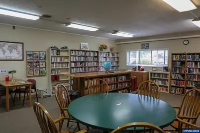 1386 Vanderbeck Ln, Woodburn, OR 97071 - Photo 38