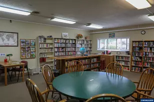 1386 Vanderbeck Ln, Woodburn, OR 97071 - Photo 38