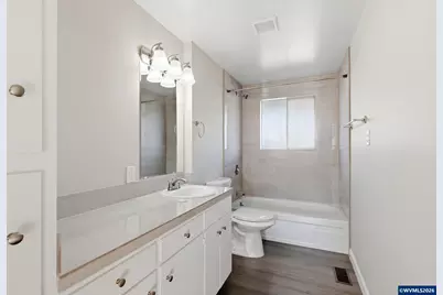 1386 Vanderbeck Ln, Woodburn, OR 97071 - Photo 14