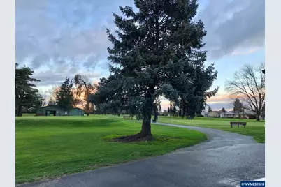 1386 Vanderbeck Ln, Woodburn, OR 97071 - Photo 40