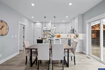 819 Riley Dr, Silverton, OR 97381 - Photo 8