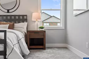 819 Riley Dr, Silverton, OR 97381 - Photo 16