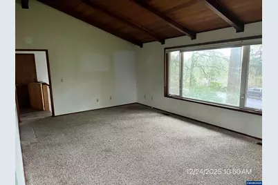 920 NW Edgewood Dr, Albany, OR 97321 - Photo 8