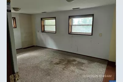 920 NW Edgewood Dr, Albany, OR 97321 - Photo 6