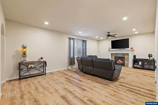 19537 Morrie Dr, Oregon City, OR 97045 - Photo 8