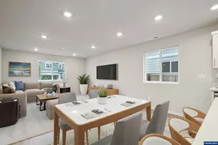 714 Merriott Ln, Woodburn, OR 97071 - Photo 4