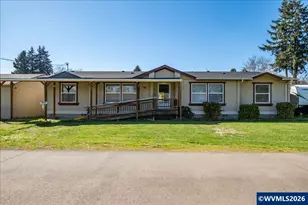 1184 27th Avenue, Sweet Home, OR 97386 - Photo 2