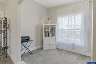 1015 Oak St, Silverton, OR 97381 - Photo 12