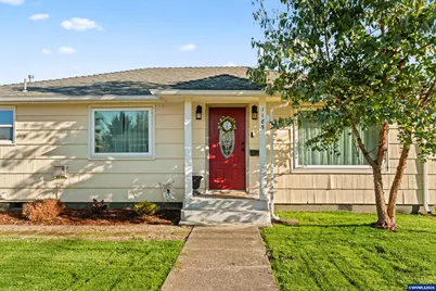 1185 Franklin St, Lebanon, OR 97355 - Photo 2