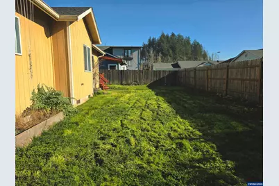 3125 V St St, Springfield, OR 97477 - Photo 16